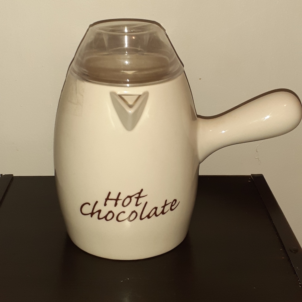 BONJOUR HOT CHOCOLATE WHITE CERAMIC POT PITCHER WI